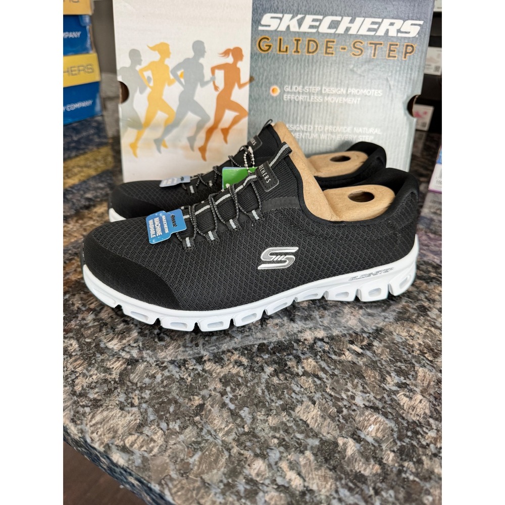 Skechers Glide-Step Resilience Womens Black White Sneakers 104549 BKW 9.5 NEW
